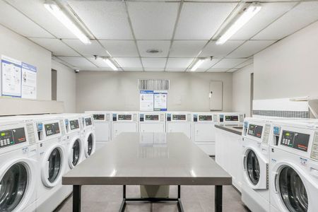 Huntley Apartments - Photo 5