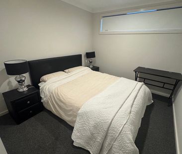 Cranbourne - Photo 3