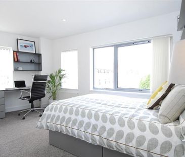 8 bedroom apartment to rent - Photo 2