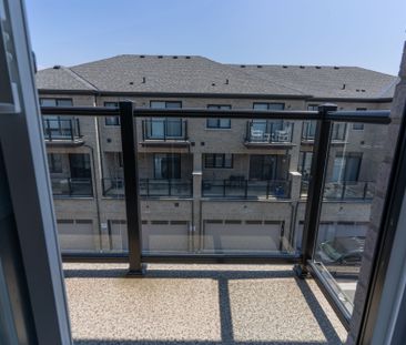 For Lease - 3 Steamboat Way, Whitby, Ontario - Photo 3