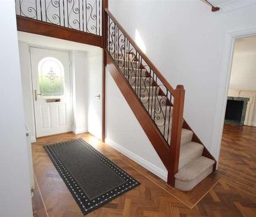 St. Helier Close, Wokingham, Berkshire, RG41 - Photo 1