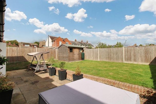 3 bedroom semi-detached house to rent - Photo 1