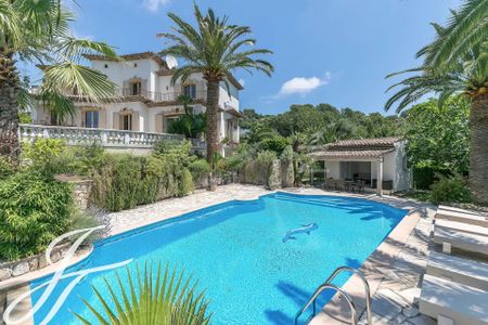 Maison à louer Mougins, Cote d'Azur, France9 000 EUR / Mois - Photo 4