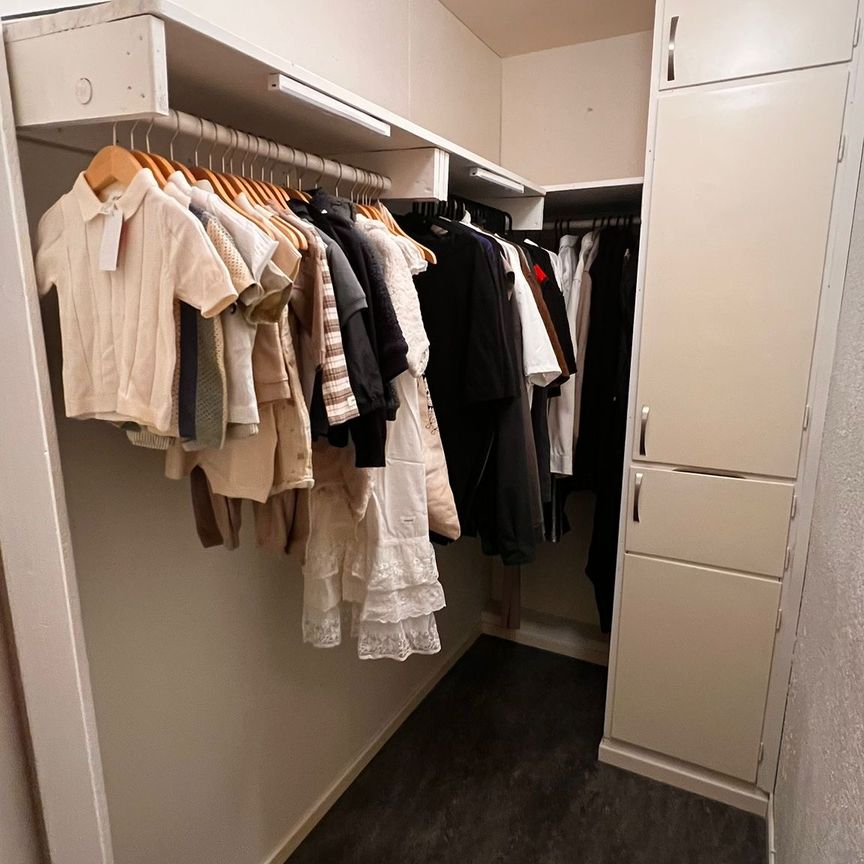 Lännäsbacken, Bandhagen - Photo 1