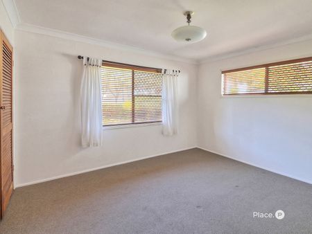 Spacious 3-Bedroom Home in the Heart of Robertson - Photo 3