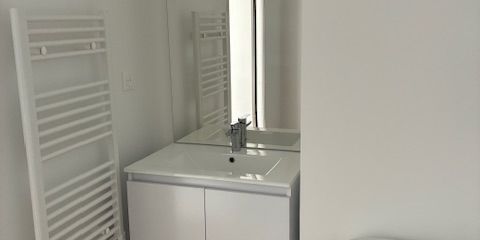 Location Appartement 1 pièce 27m² - Photo 3