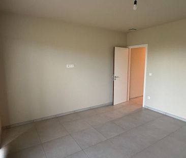 Appartement te huur in Paal voor € 1.000 met 3 slaapkamers - Photo 3