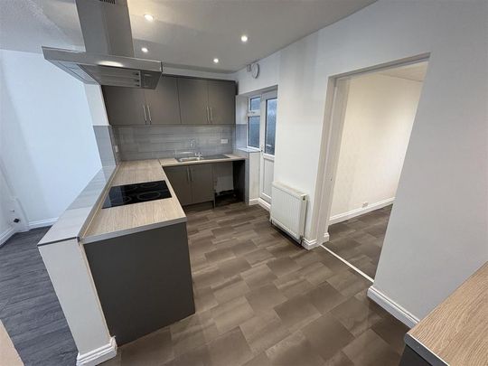 2 bedroom terraced house to rent - Photo 1