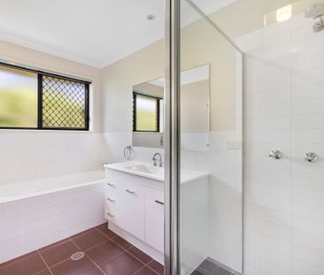 Spacious 4-Bedroom Family Home in Harrison - Perfect for Entertaining! - Photo 6