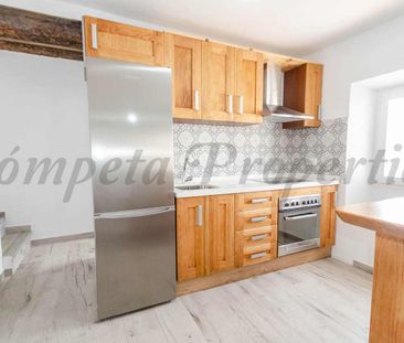 Apartment in Cómpeta, Inland Andalucia at the foot of the mountains - Photo 6