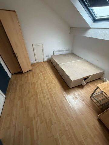 Woodsley Road - Photo 2