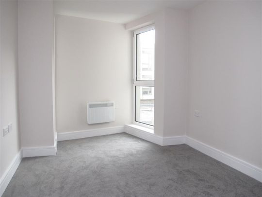 Hardwicks Square, London, SW18 4LP - Photo 1