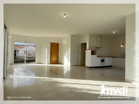 Location Maison 6 pièces 134m² - Photo 2