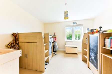 6 bedroom detached house to rent - Photo 4