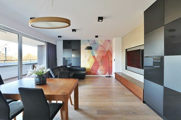 Komfort i widok na ogród botaniczny 80 m² - Фото 1