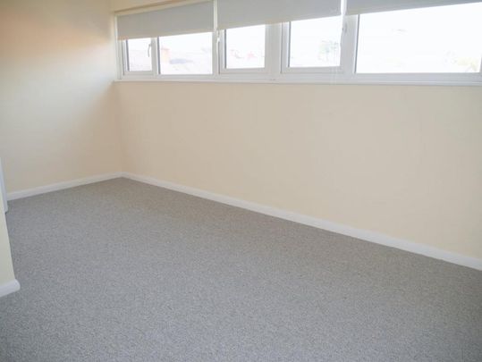 2 bedroom maisonette to rent - Photo 1