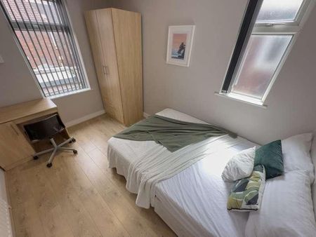 Halsbury Road, L6 - Photo 3