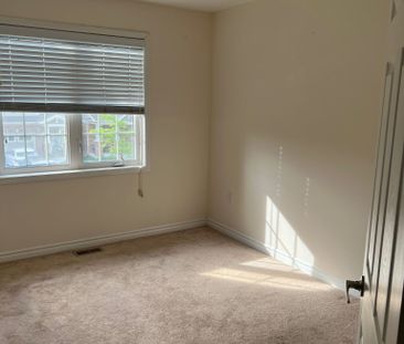 For Lease - 69 Reichert Court, Milton, Ontario - Photo 4