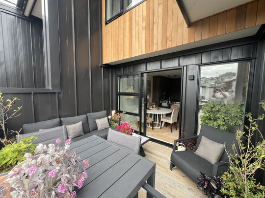 7 Longshore Drive, Long Bay - Photo 1