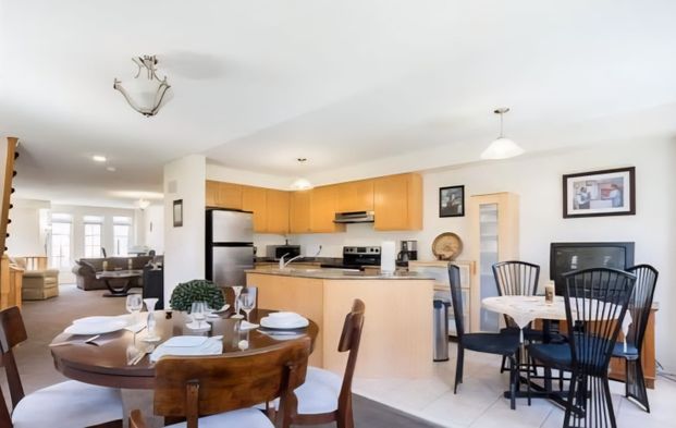 For Lease - 439 Aspendale Crescent, Mississauga, Ontario - Photo 1