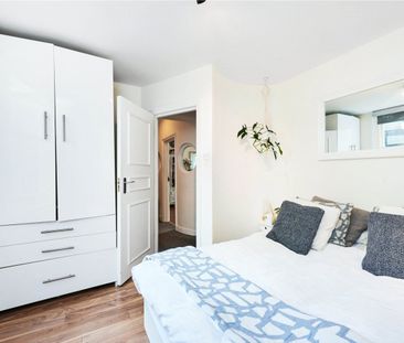Clapham Common South Side, Clapham, SW4 - Photo 2