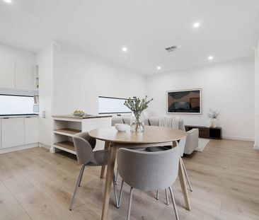 Stunning 3 Level Townhouse - perfectly located to North Adelaide, t... - Photo 1