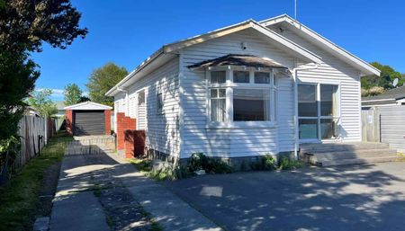 Location Location - Photo 4