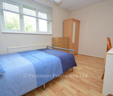 2 bedroom semi-detached house to rent - Photo 2