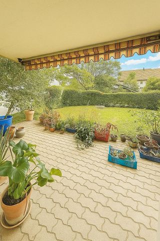 Charmante 2.5-Zimmer-Wohnung mit Gartensitzplatz befristet bis 30.... - Foto 2