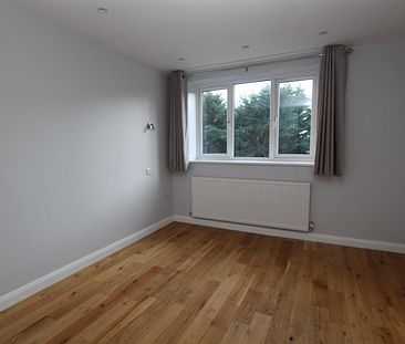 1 bedroom Terraced House to let - Photo 6