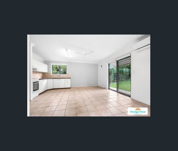 54a Malabar Street, Wynnum West, Qld 4178 - Photo 2