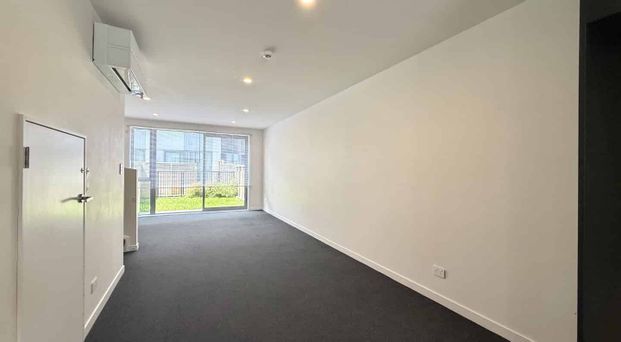 3 Bedroom Townhouse in Petone - Photo 1