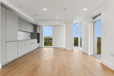 2 bedroom flat in Chiswick - Photo 3