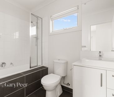 2 / 3 Malacca St, McKinnon - Photo 3