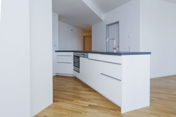 Traumhafte 4-Zimmer-Wohnung mit 2 Terrassen sowie Paketanlage und Services - Photo 1