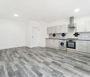 Hall Road, Isleworth, TW7 7PD - Photo 6