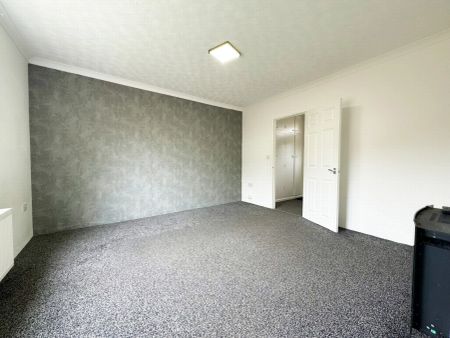 3 Bedroom Semi Detached - Photo 2