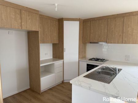 EARLY BIRD LISTING: New low maintenance home in quiet cul-de-sac - Photo 4