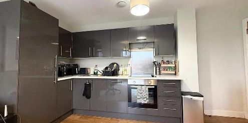 1 bedroom in a house share to rent - Photo 3