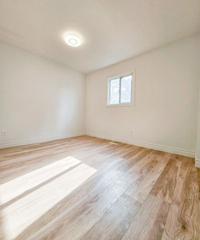 For Lease - 33 Woodhouse Crescent, Ajax, Ontario - Photo 5