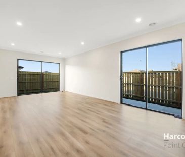 9 Wheatsheaf Road, Wyndham Vale VIC 3024 - Photo 3