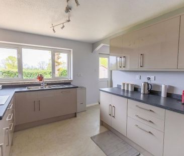 3 bedroom bungalow to rent - Photo 6