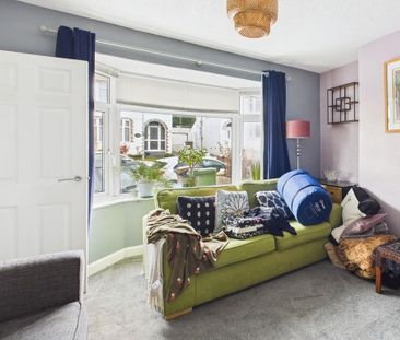 3 bedroom semi-detached house to rent - Photo 2