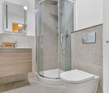 Madeira Road, Bournemouth, Dorset, BH1 - Photo 6