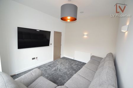 Hartley Avenue - Photo 3