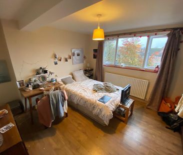 7 bedroom detached house to rent - Photo 2