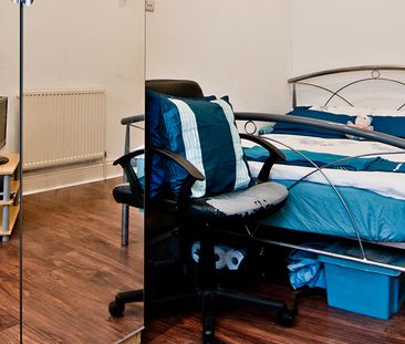 Flat 2, 30 Kelso Road, LS2 9PR, Leeds - Photo 2