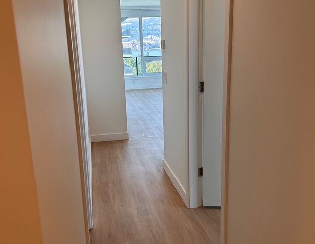 2 BED, 2 BATH DOWNTOWN AT THE NEW ELI, VIEWS + GYM + POOL! - Photo 1