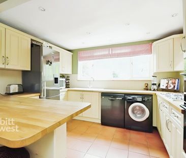 2 bedroom semi-detached house to rent - Photo 4