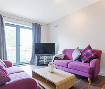 1 bedroom in a house share to rent - Photo 2